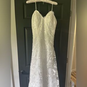Wedding dress nwot